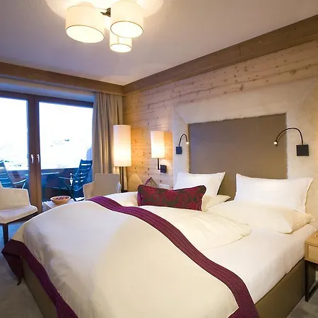 Aktiv-&wellnesshotel Bergfried 5*