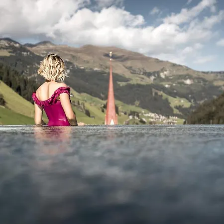 Hotel Aktiv-&wellnesshotel Bergfried Tux