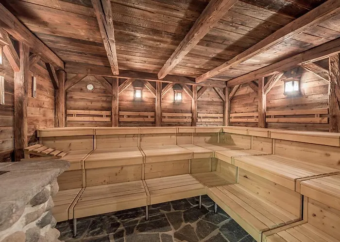 Aktiv- & Wellnesshotel Bergfried Hotel Tux