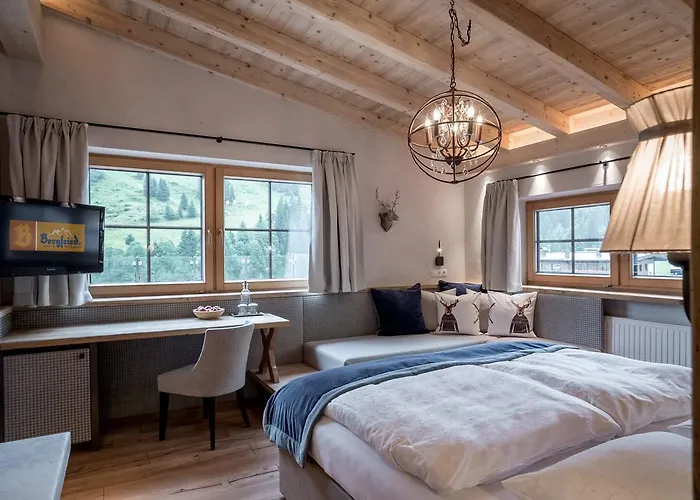 Hotel Aktiv- & Wellnesshotel Bergfried Tux