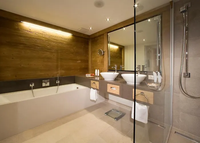 Aktiv- & Wellnesshotel Bergfried Otel 5*