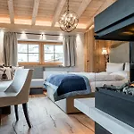 Aktiv- & Wellnesshotel Bergfried 5* טוקס