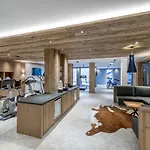 מלון Aktiv- & Wellnesshotel Bergfried 5*