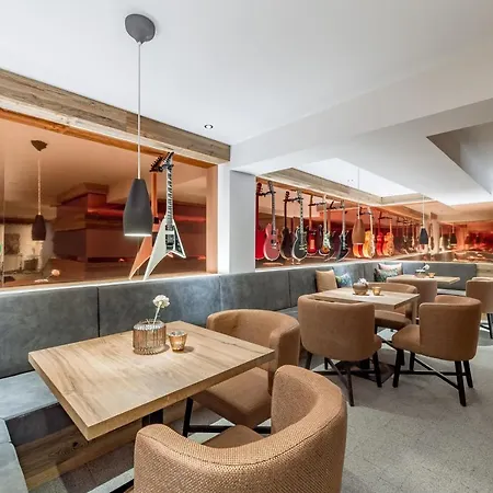 ホテル Aktiv- & Wellnesshotel Bergfried 5*