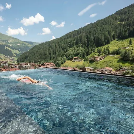 Aktiv- & Wellnesshotel Bergfried Hotel 5*